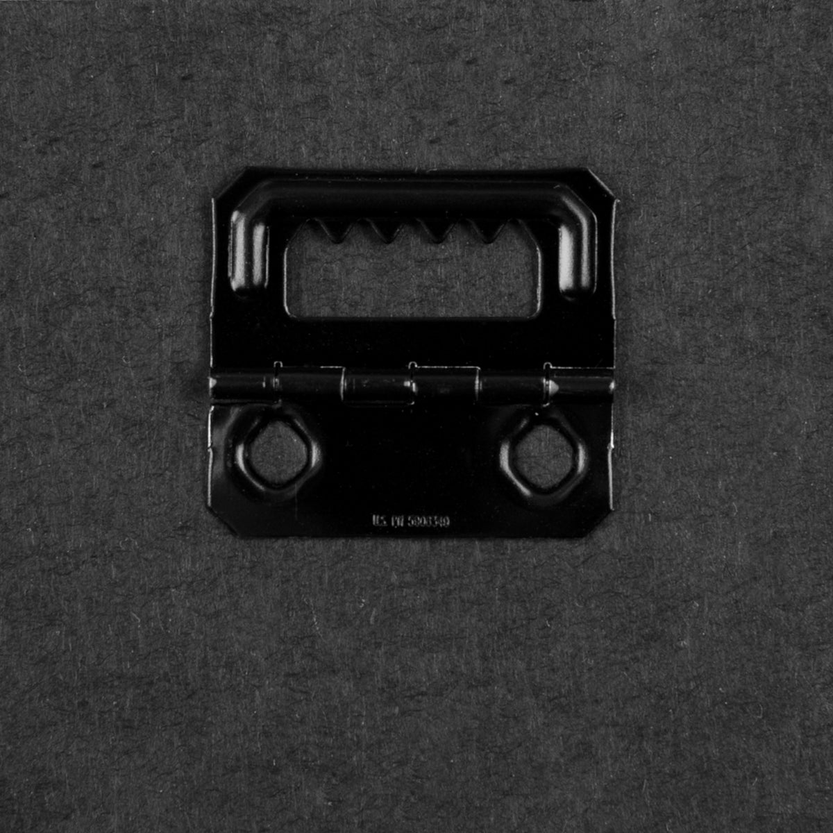 Graffiti Glam : une célébration audacieuse du luxe et de la fête